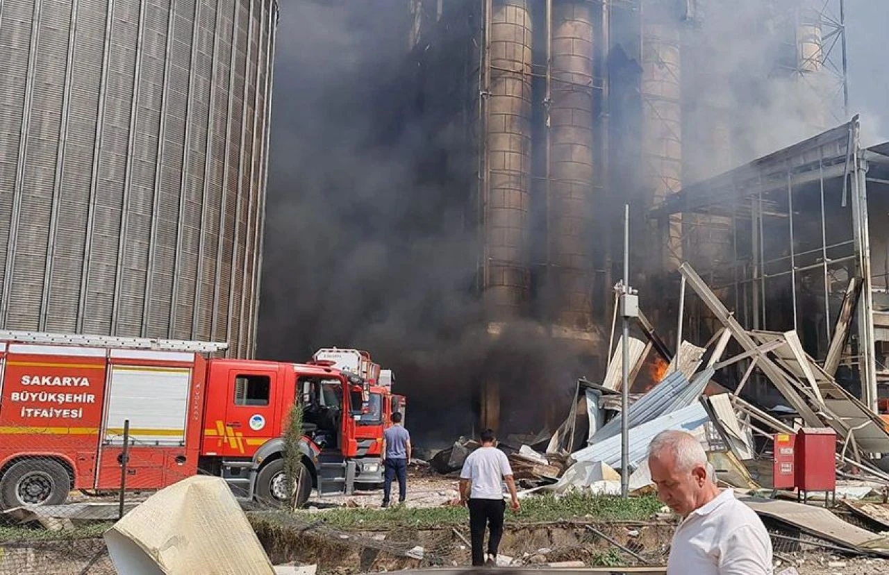 Sakarya'daki makarna fabrikası patlamasında acı haber! Bir işçi daha hayatını kaybetti - 1. Resim