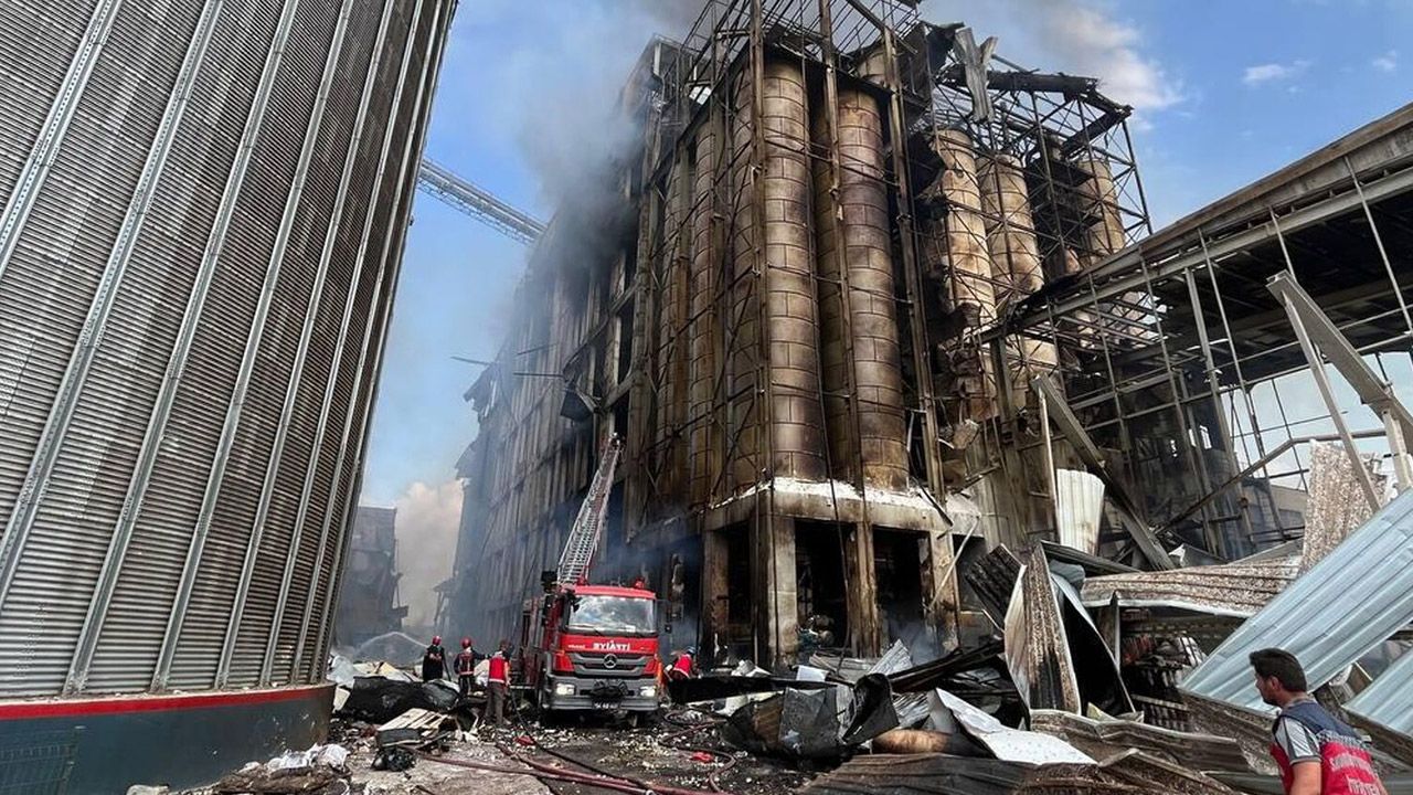 Sakarya&#039;daki makarna fabrikası patlamasında acı haber! Bir işçi daha hayatını kaybetti