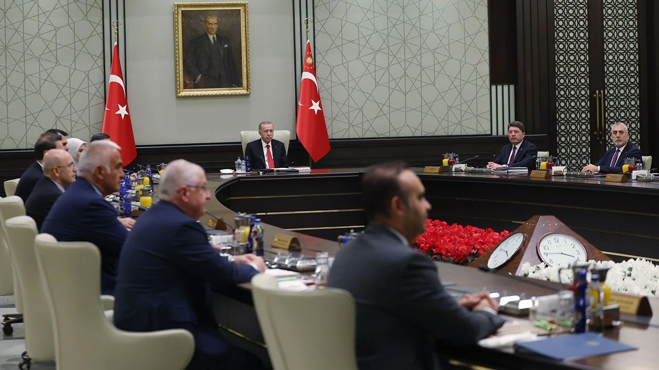 Son dakika haberi: Cumhurbaşkanı Erdoğan Kabine Toplantısı sonrası açıklamalarda bulundu - 1. Resim