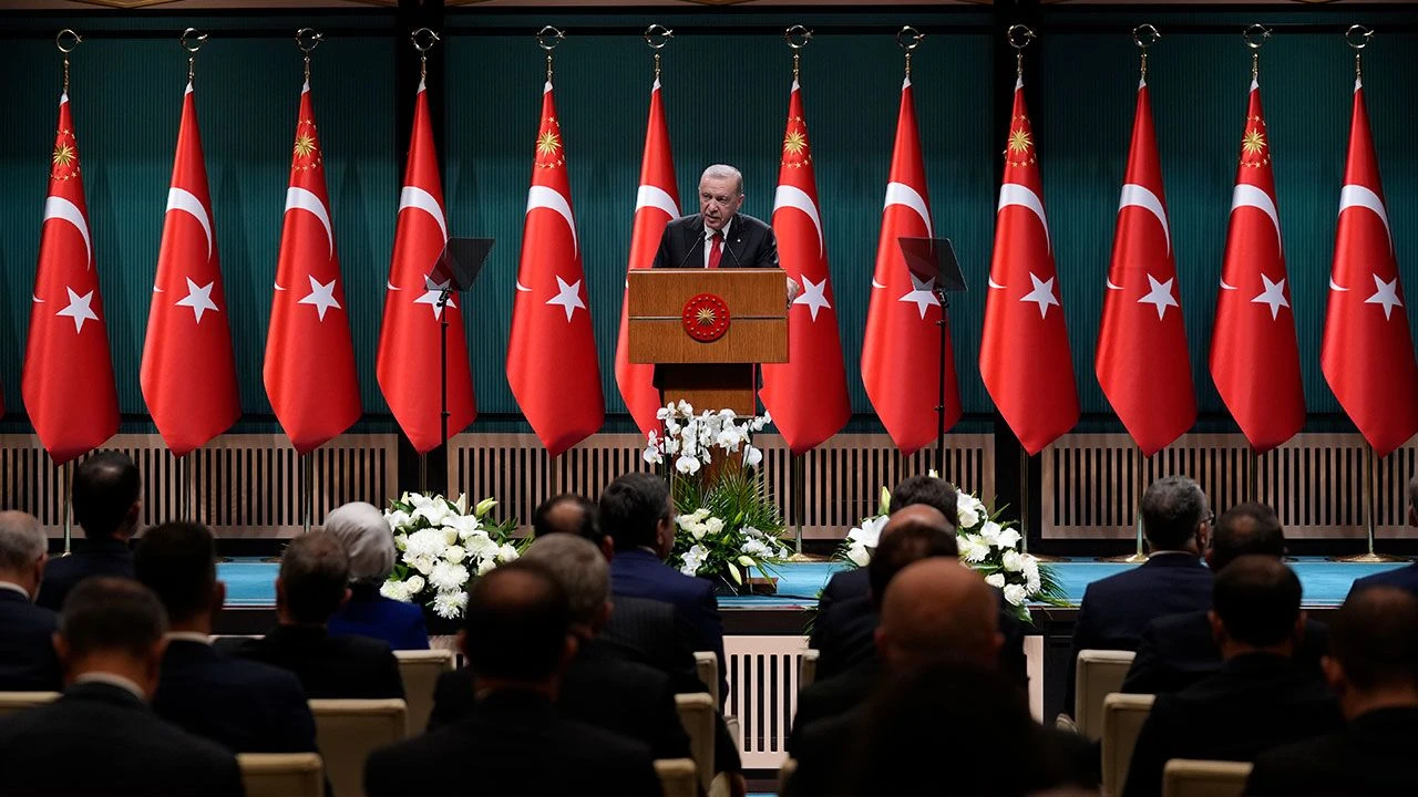 Son dakika haberi: Cumhurbaşkanı Erdoğan'dan yeni anayasa için net mesaj: İlk 4 maddeyle sorunumuz yok - 5. Resim