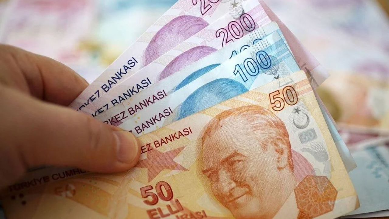 Bankalardan borçlulara müjde: Kredi ve kredi kartı yapılandırması başlıyor! Faiz ve vade belli oldu