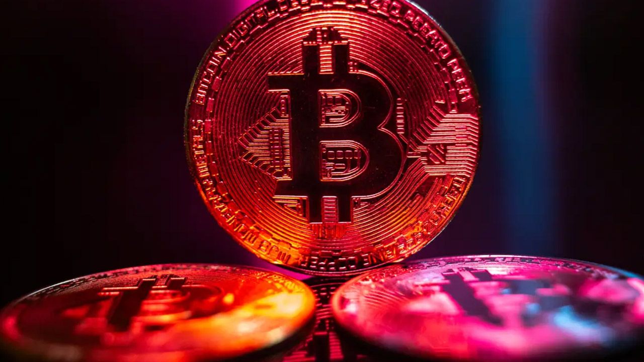 Bitcoin’de büyük yükseliş eli kulağında