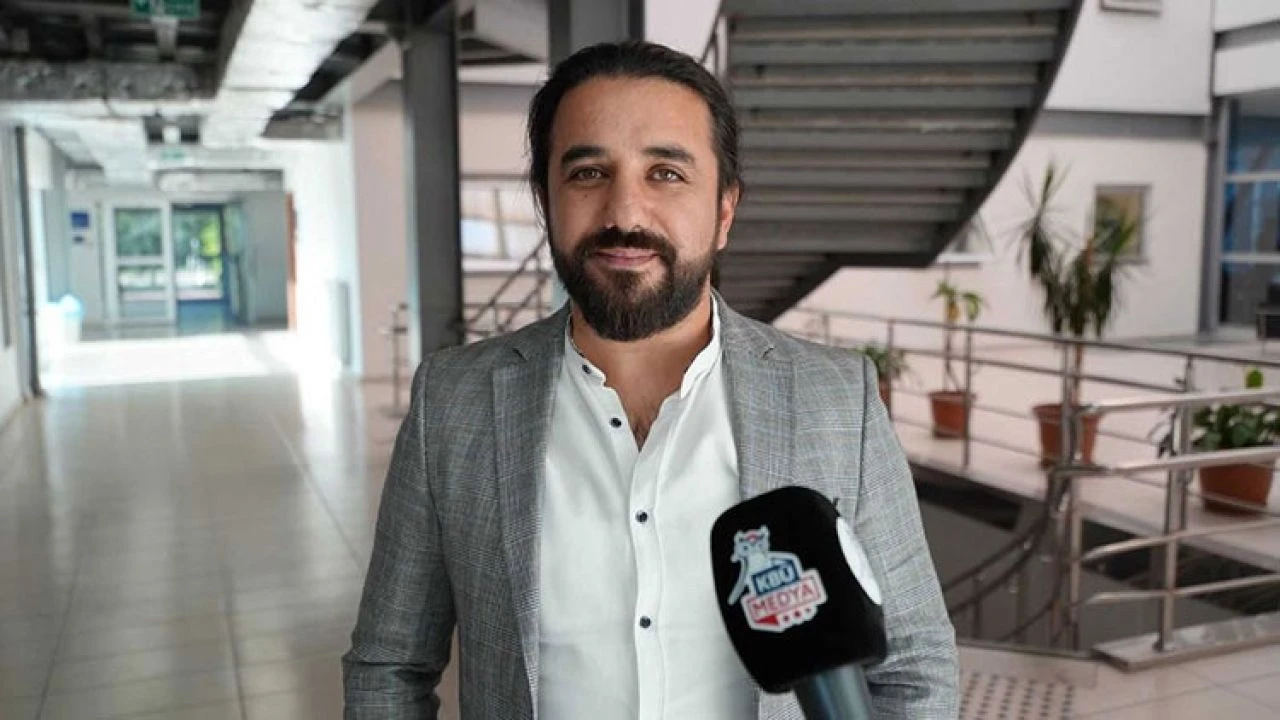 Karabük Üniversitesi, güneş panellerini temizleyen yerli robot geliştirdi