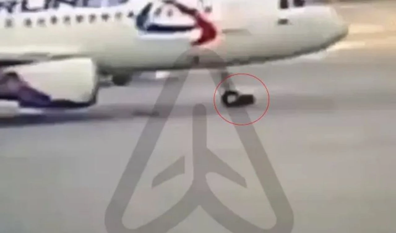 Pilotun acelesi teknisyeni hayatından ediyordu! 78 tonluk uçağın altında kaldı: Kemiklerimin parçalandığını hissettim - 3. Resim