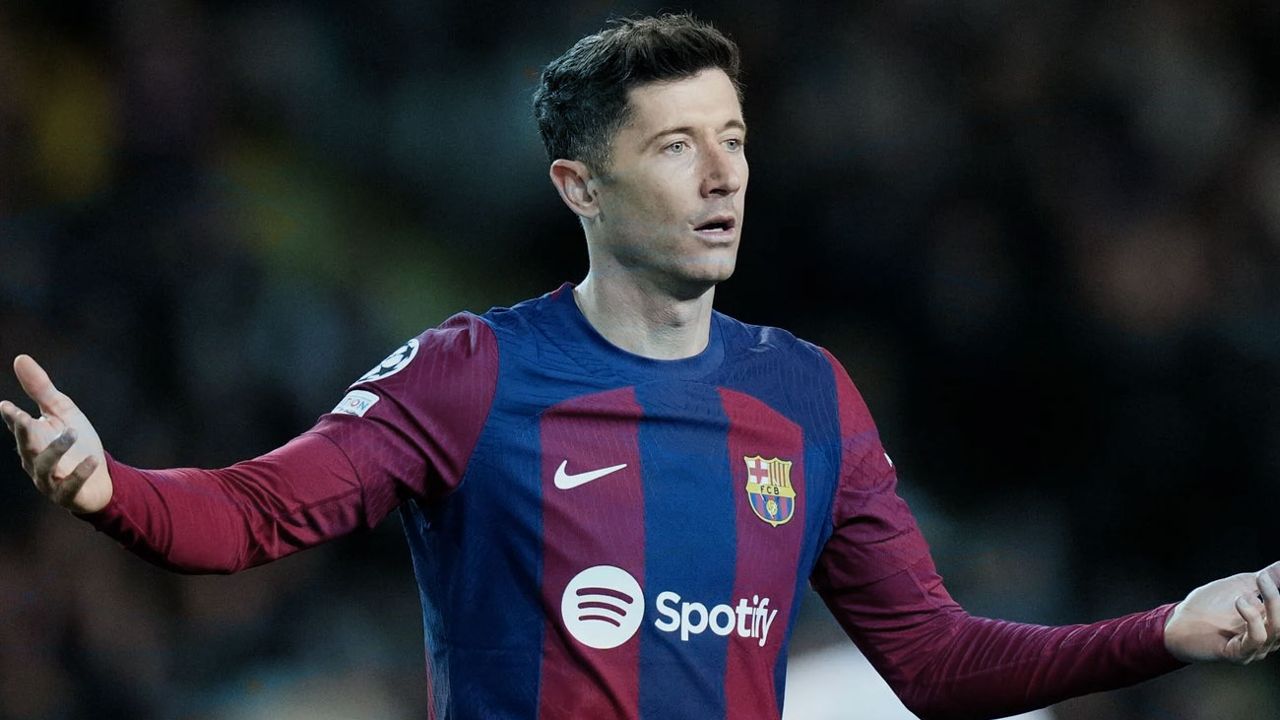 Barcelona Robert Lewandowski&#039;nin transferinde dolandırıldı!