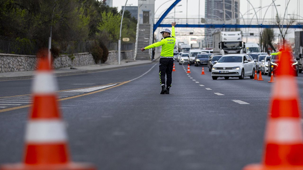 İstanbullular dikkat! Pazar günü bu yollar trafiğe kapatılacak