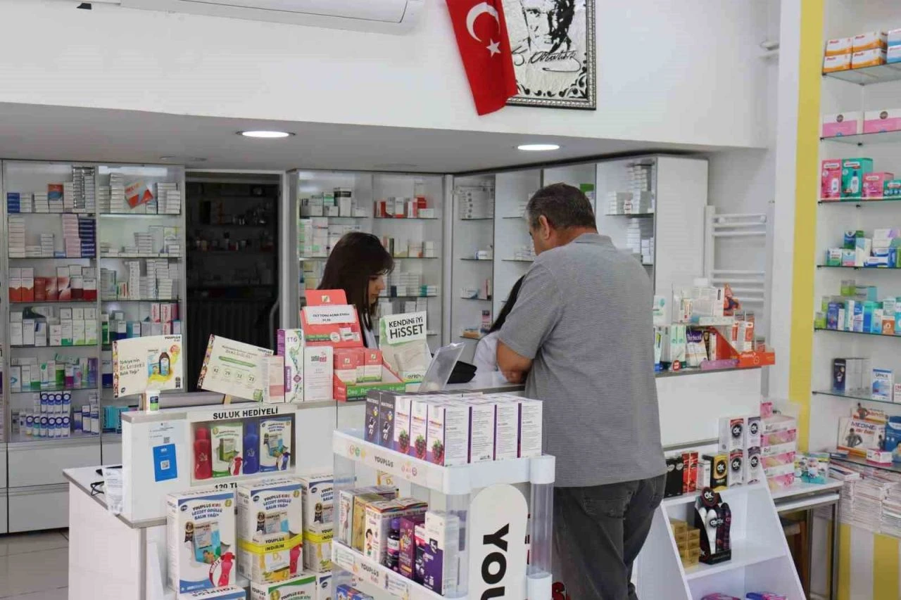 Eczaneler hafta için her gün 19.00'ye kadar açık - 1. Resim