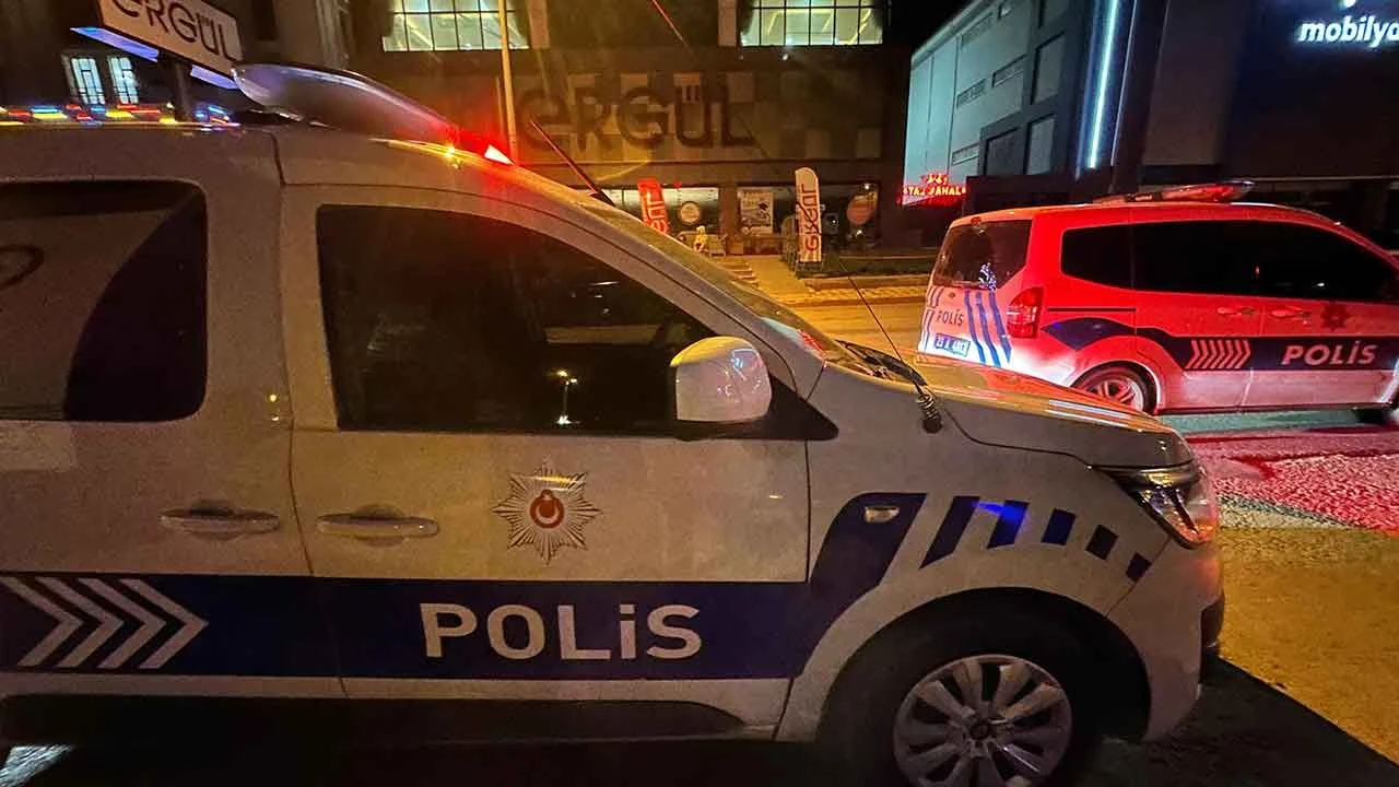 Elazığ'da düğün kabusa döndü! Bıçaklar çekildi: 4 Yaralı - 1. Resim