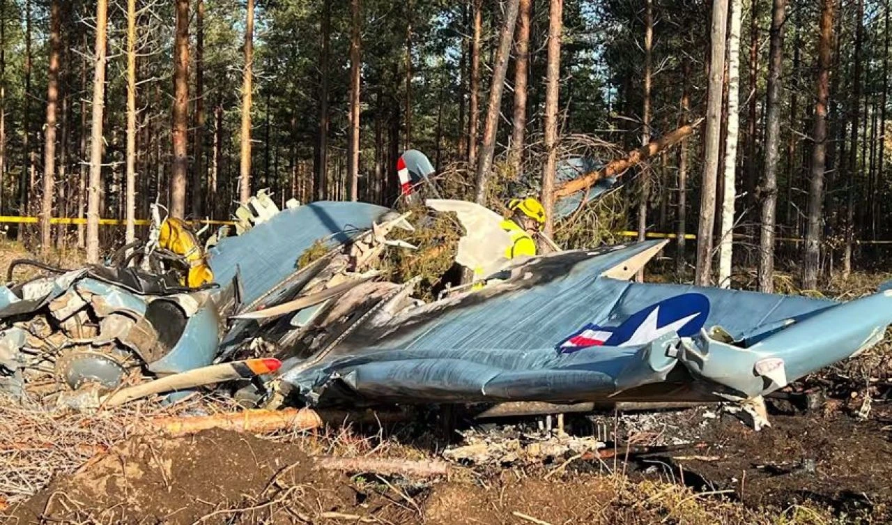İkinci Dünya Savaşı'ndan kalma, Finlandiya'nın tek örneğiydi! Kalkıştan kısa süre sonra yere çakıldı - 2. Resim
