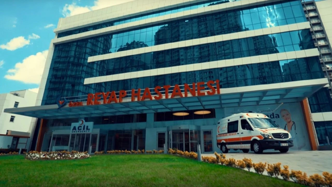 Kapatılan Esenyurt Özel Reyap Hastanesinde skandal olay! Diyaliz hastasına ilaç verilip zorla video çekmişler - 1. Resim