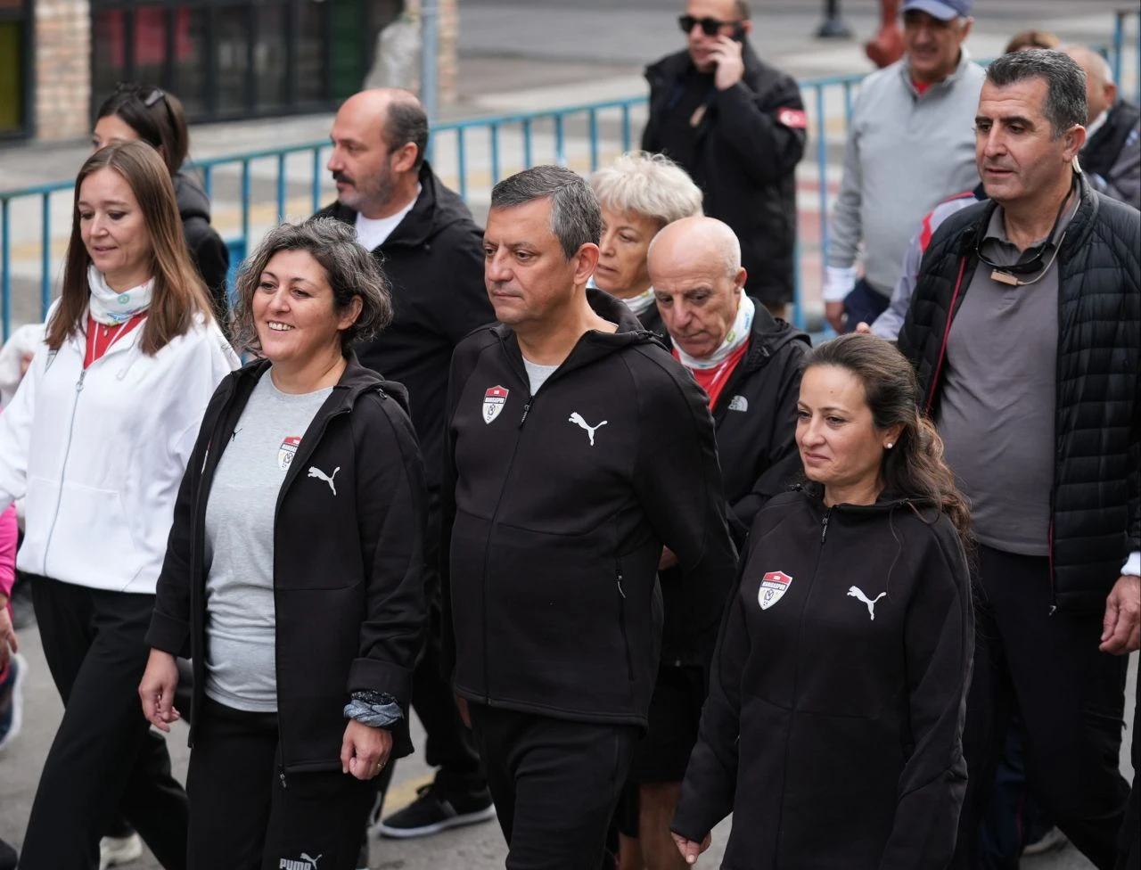 Özgür Özel'den Cumhurbaşkanı Erdoğan'a Lübnanlı sığınmacı tepkisi - 2. Resim
