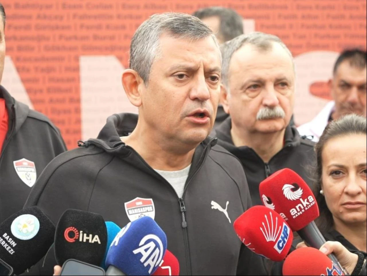 Özgür Özel'den Cumhurbaşkanı Erdoğan'a Lübnanlı sığınmacı tepkisi - 1. Resim