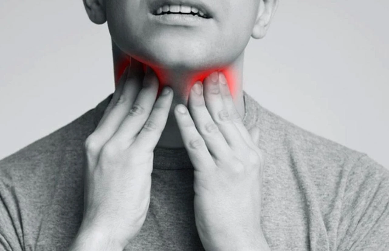 Boğaz ağrısı doğal tedavi yöntemleri: Evde en hızlı boğaz ağrısı tedavisi nasıl yapılır? - 1. Resim