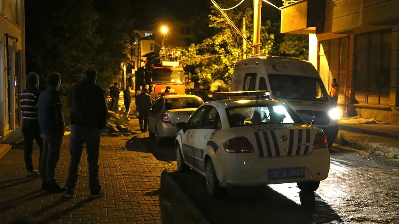 Kastamonu'da korkunç olay! Annesini öldürüp aynı silahla intihar etti - 1. Resim