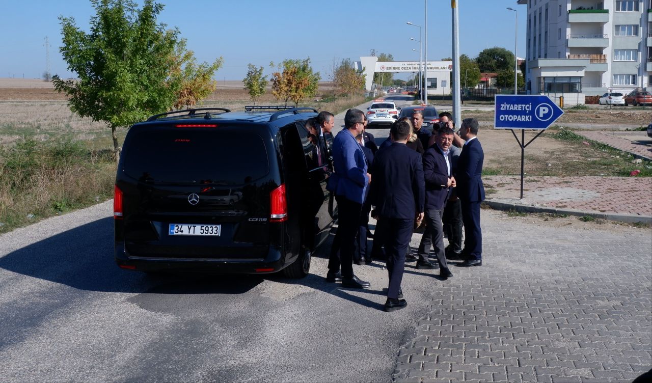 Özgür Özel'den Selahattin Demirtaş'a ziyaret - 1. Resim