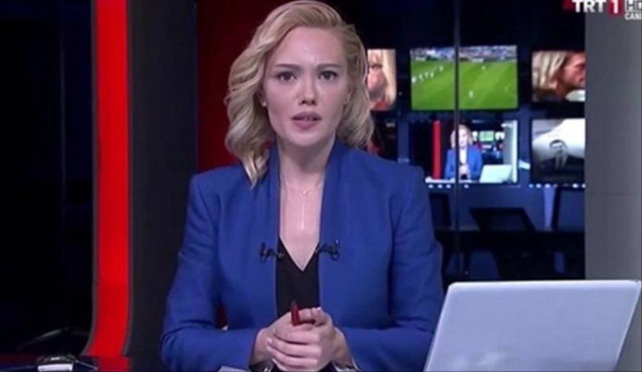 Tesadüf mü, planlı mı? TRT'den gündem olan kıyafet detayı - 2. Resim