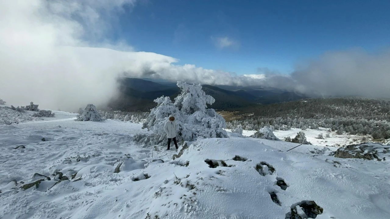 Kar yağışı başladı, göz gözü görmüyor! - 1. Resim
