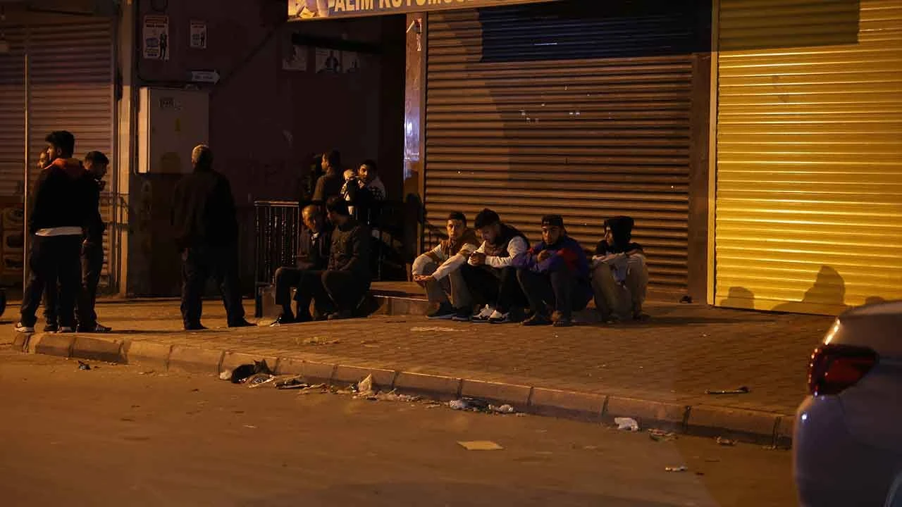 Ziyarete gittiği teyzesinin evinin önünde öldürüldü - 1. Resim