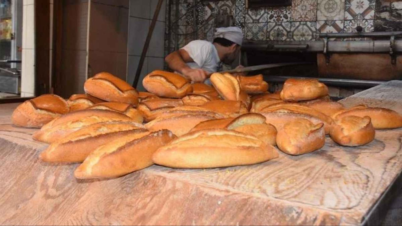 Ekmek fiyatlarında gramaj oyunu! Semtlere göre farklılık gösteriyor, vatandaş isyanda