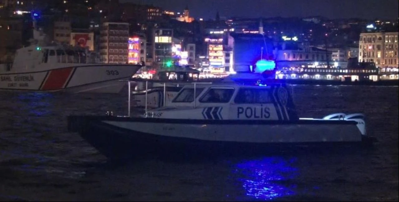 İstanbul Eminönü-Bursa feribotunda bomba ihbarı: 380 yolcu tek tek tahliye edildi!