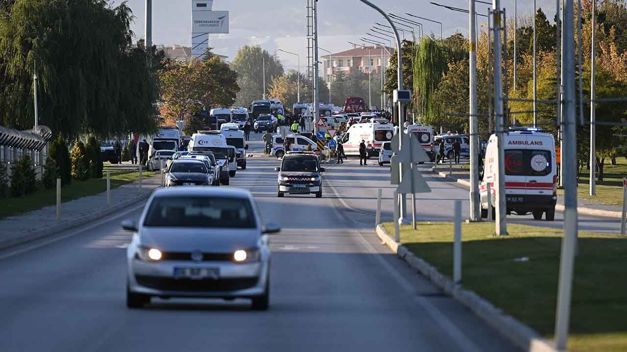 Eşinin gönderdiği çiçeği almak için aşağı inmişti! Evlilik yıldönümünde şehit edilen Zahide Güçlü'nün yürek yakan hikayesi - 1. Resim