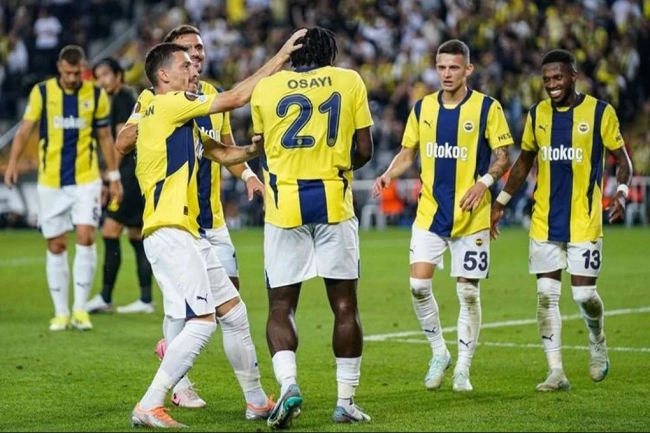 Fenerbahçe, Manchester United ile 1-1 berabere kaldı | UEFA Avrupa Ligi