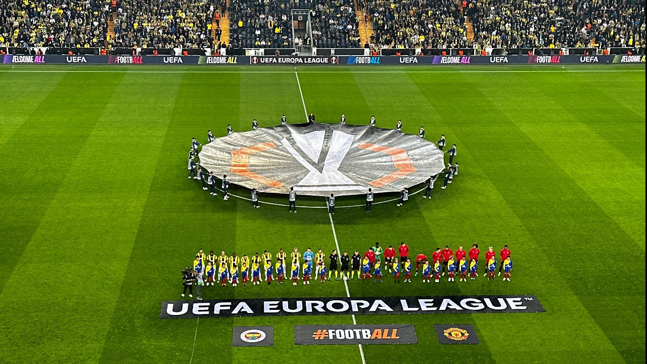 Fenerbahçe, Manchester United ile 1-1 berabere kaldı | UEFA Avrupa Ligi