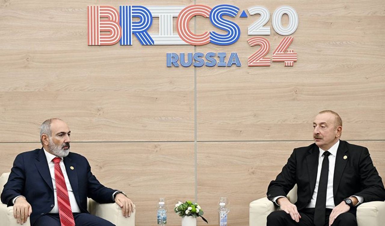 İlham Aliyev ile Nikol Paşinyan BRICS'te bir araya geldi: Masada barış süreci var - 1. Resim