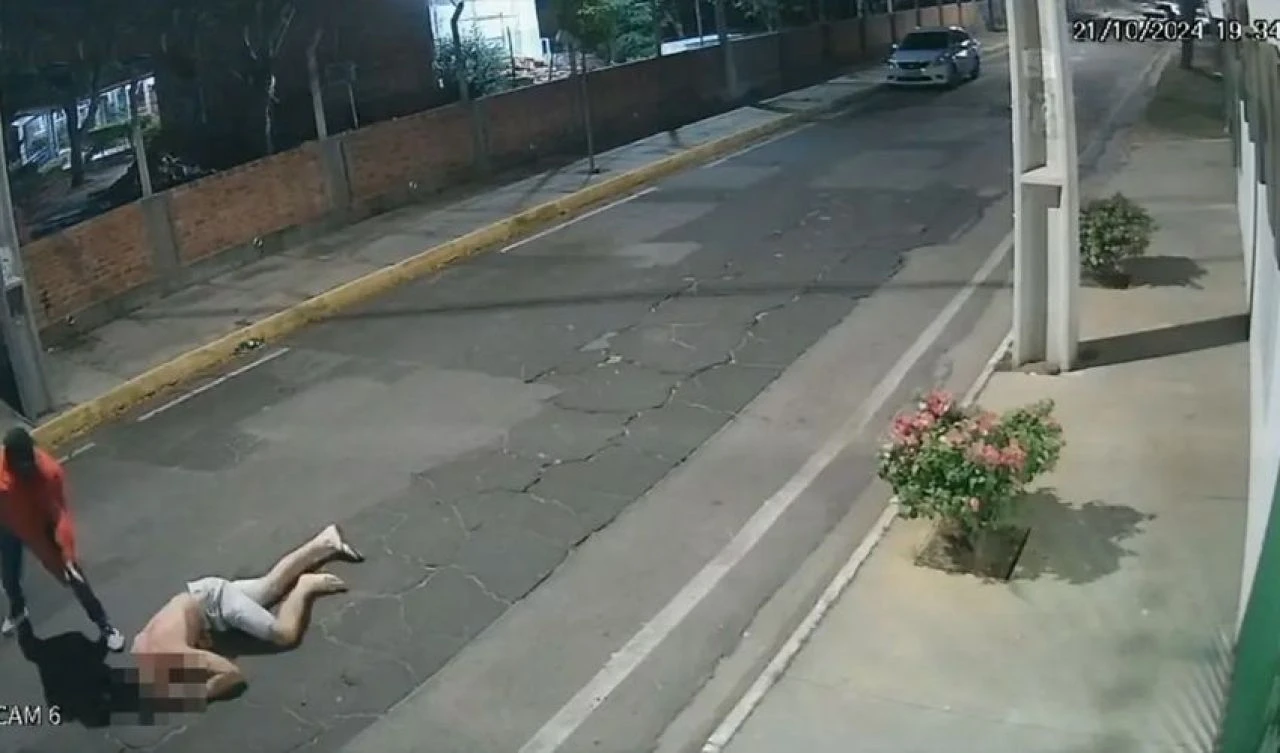 Sokak ortasında canice infaz edildi: Dehşet anları kamerada - 3. Resim