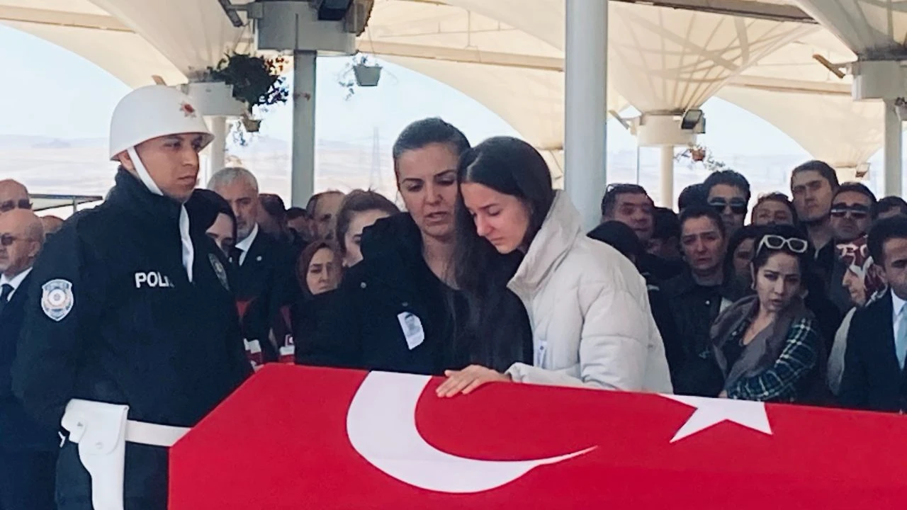 TUSAŞ şehitlerine veda! Cenazede kahreden anlar - 3. Resim