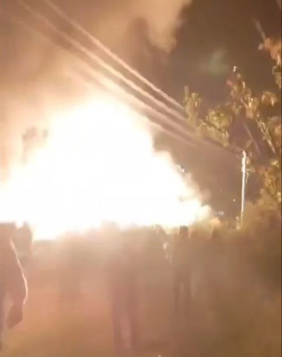 Yangın anında korkutan patlama kamerada! - 1. Resim