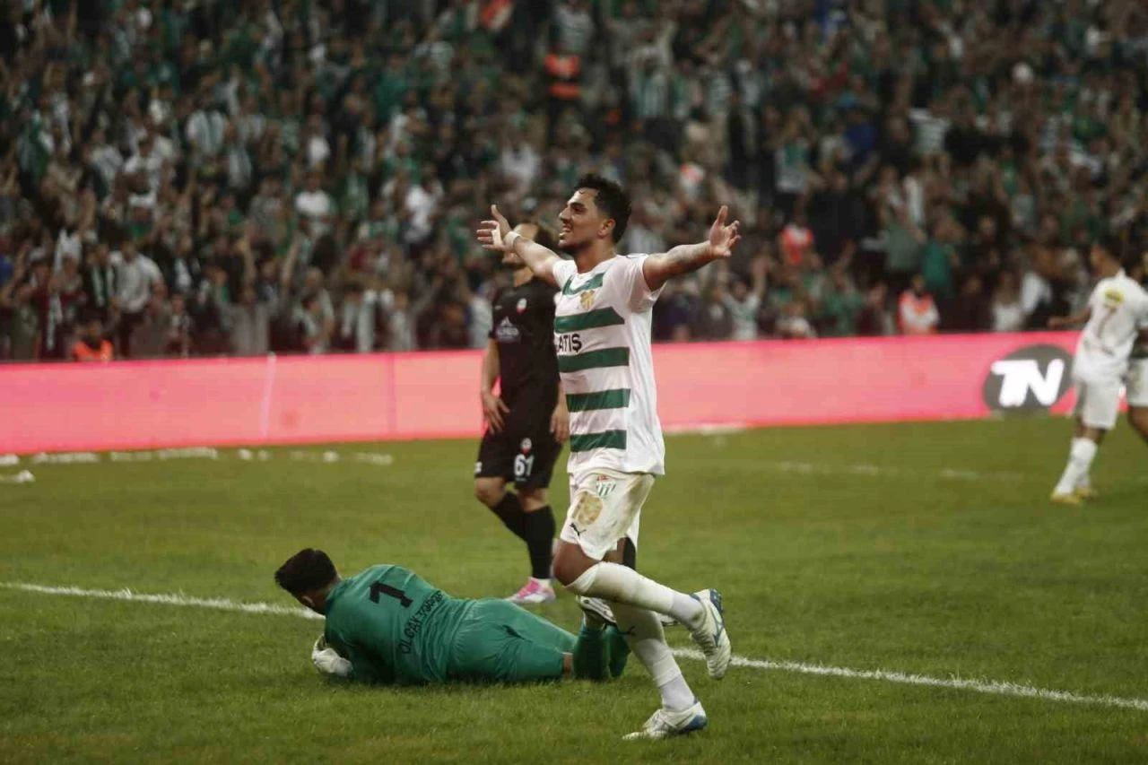 Bursaspor-Kütahyaspor maçının hangi kanalda yayınlanacağı açıklandı! Karşılaşmanın başlamasına saatler kaldı - 2. Resim