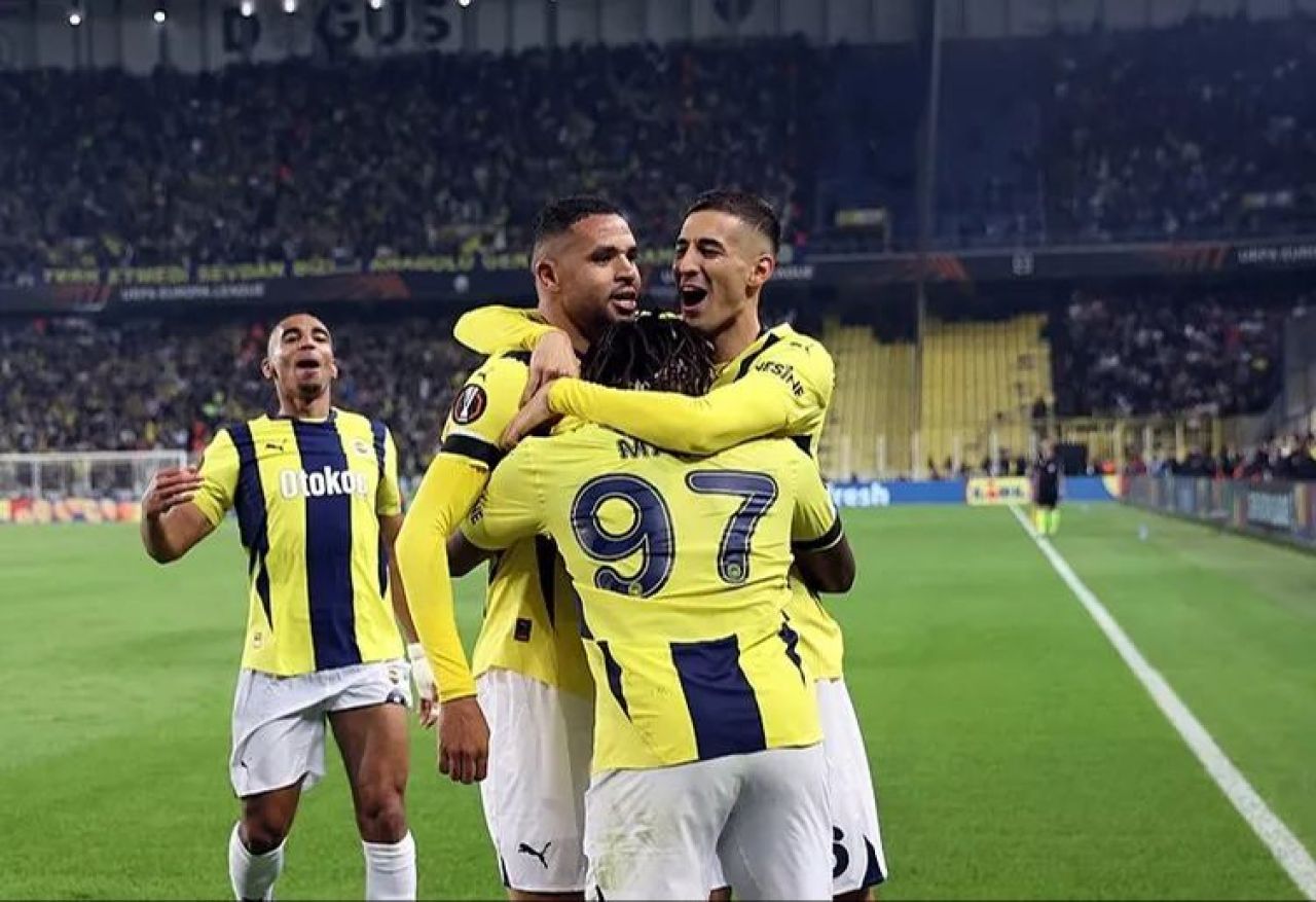 Fenerbahçeli Osayi'nin pozisyonu penaltı mı? Ahmet Çakar açıkladı! - 3. Resim