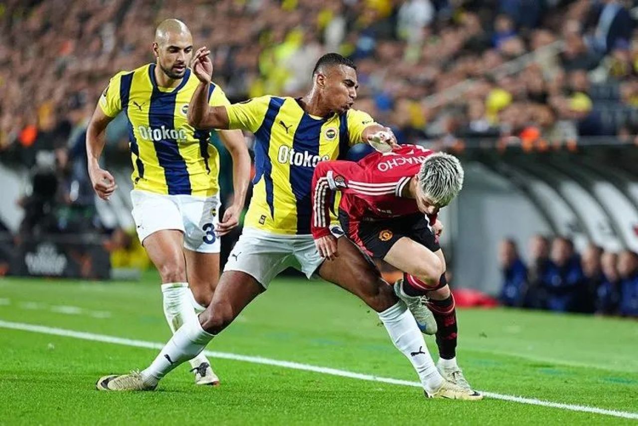 Fenerbahçeli Osayi'nin pozisyonu penaltı mı? Ahmet Çakar açıkladı! - 1. Resim