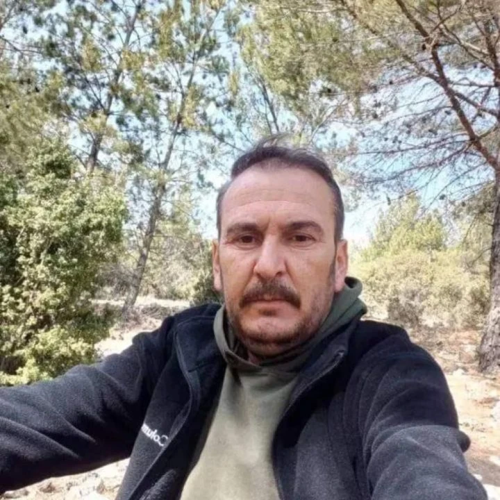 Önce içti sonra ateşe verdi: Kızı geri dönmeyince kendisini yaktı!