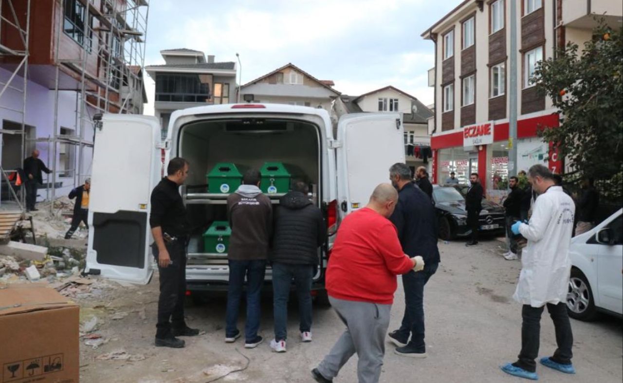 Sakarya'da asansör faciası! 2 kişi feci şekilde can verdi - 2. Resim