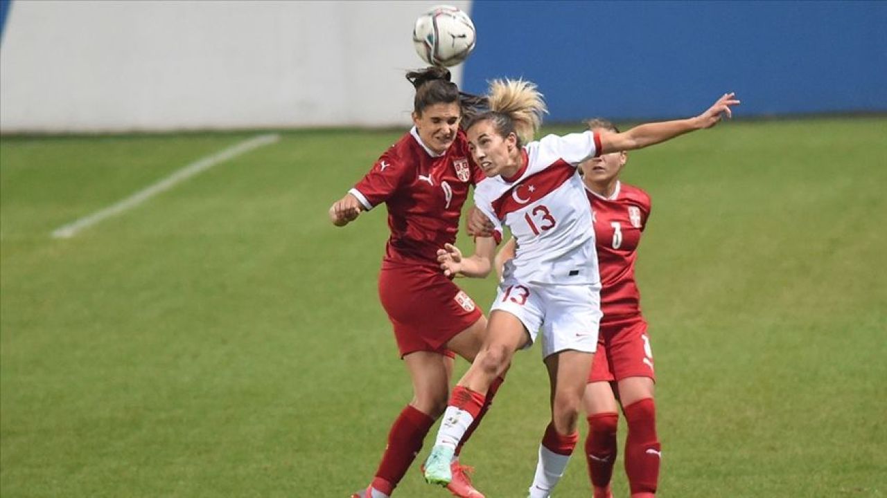 Türkiye-Ukrayna kadın milli futbol maçının saati belli oldu - 1. Resim