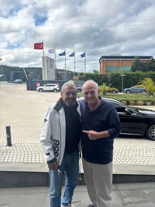 Ahmet Çakar ve Erman Toroğlu 10 yılı aşan 'yavrucuğum' küskünlüğünü bitirdi