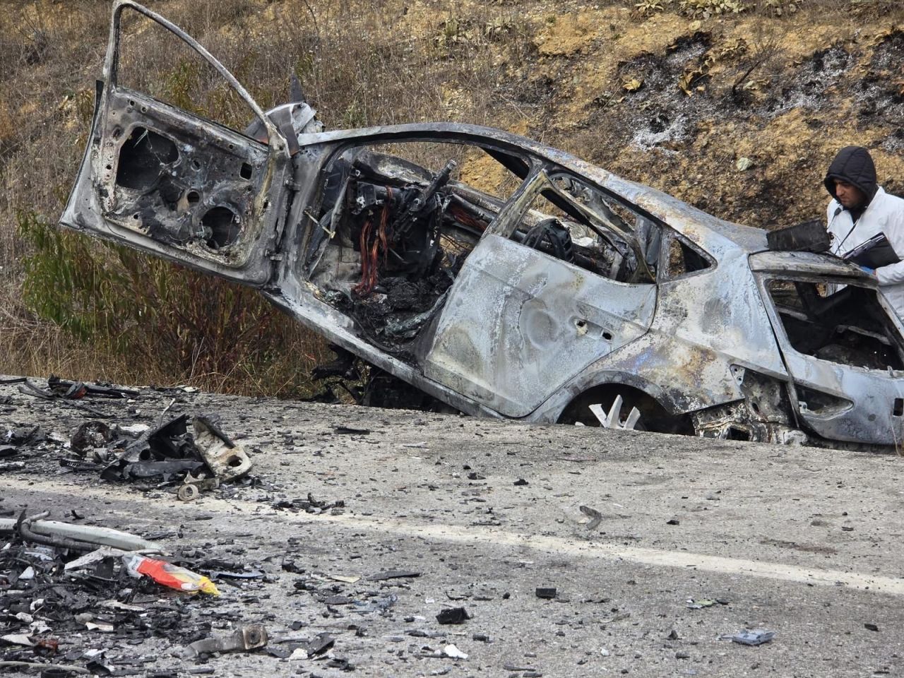 Erzincan'da kahreden kaza! Otomobiller hurdaya döndü: Çok sayıda ölü var - 2. Resim