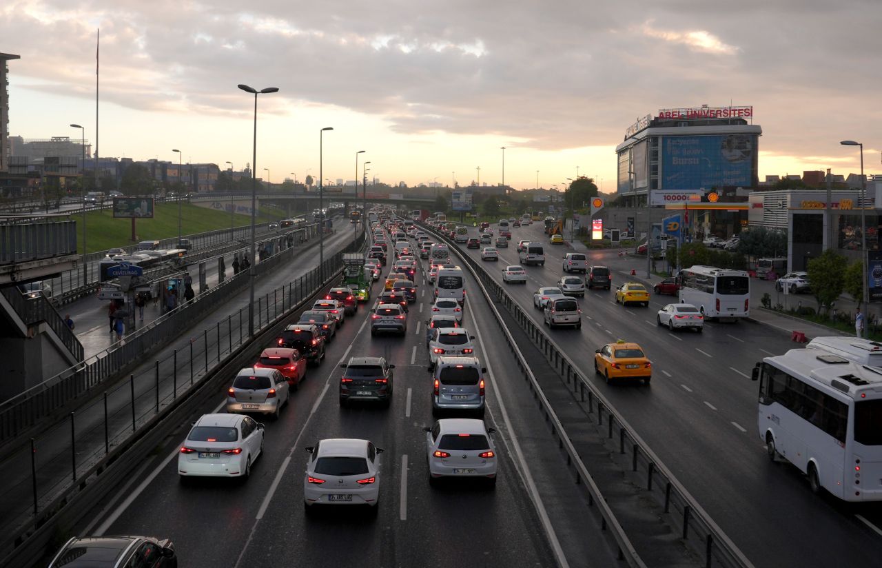 Meteoroloji'den sarı kodlu uyarı: Sis, pus, sağanak ve kar bir arada - 1. Resim