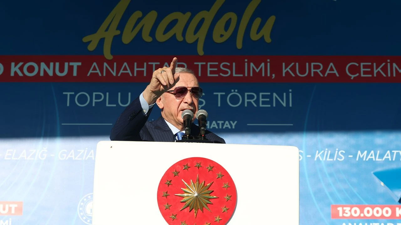 Son dakika | Cumhurbaşkanı Erdoğan'dan teröre karşı 'iç cephe' ve 'barış' vurgusu: Ülkemizdeki tüm araçları kullanacağız - 1. Resim