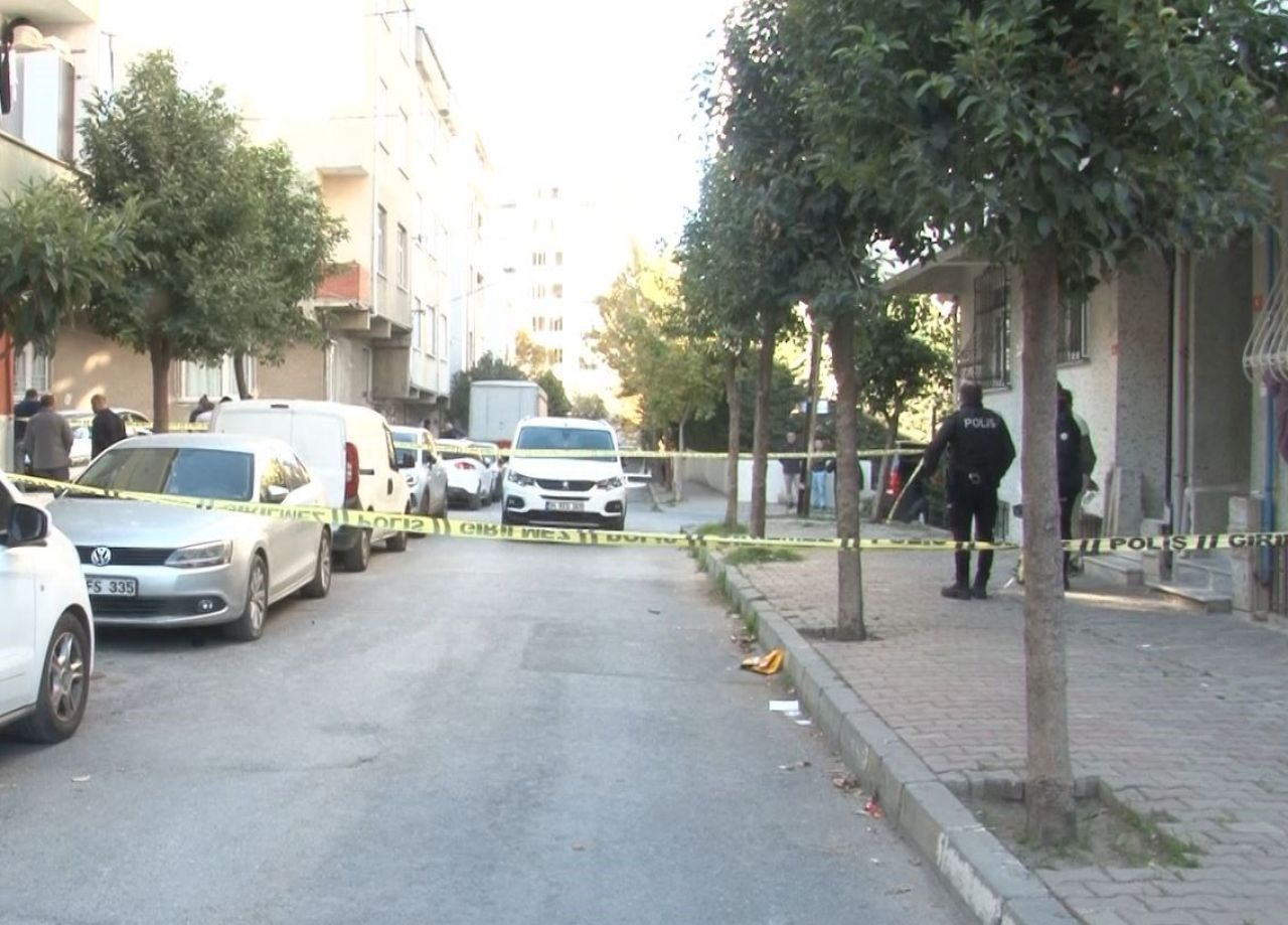 Ev sahibine bomba şoku! Evden ayrılınca tespit edildi, polisler alarma geçti - 1. Resim