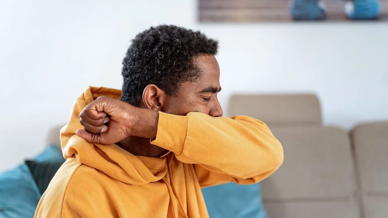 Kuru öksürük nedir, neden olur ve nasıl geçer? Geçmeyen kuru öksürüğe ne iyi gelir?