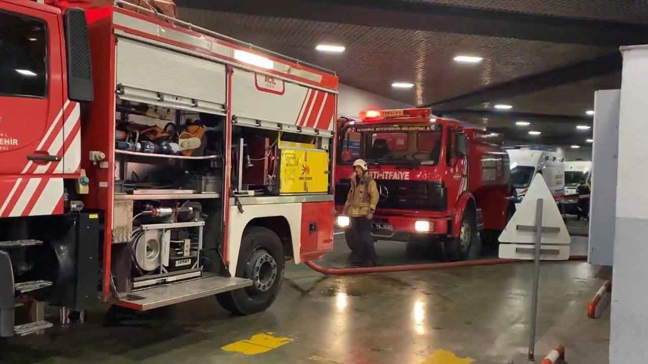 Metro istasyonunda yangın paniği! Bir anda dumanlar yükseldi - 1. Resim