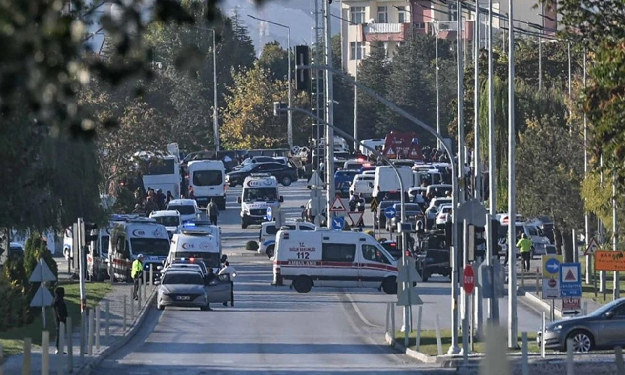 TUSAŞ saldırısı sonrası Mehmet Uçum'dan dikkat çeken sözler: Tarihi fırsat penceresini kapattıramaz - 1. Resim