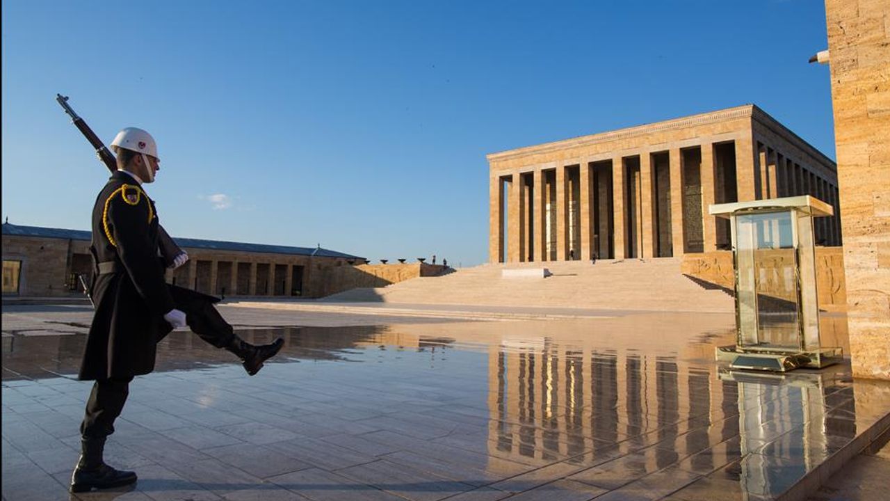 29 Ekim&#039;de Anıtkabir ziyaret saatleri gündeme geldi