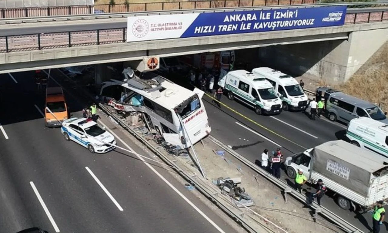 Ankara Polatlı otobüs kazasında bilirkişi raporu ortaya çıktı! 11 kişiye mezar olmuştu - 4. Resim