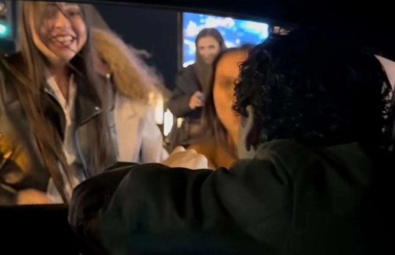 Edis hayranlarına sürpriz yaptı! "Böyle çıkarım karşınıza" - 2. Resim