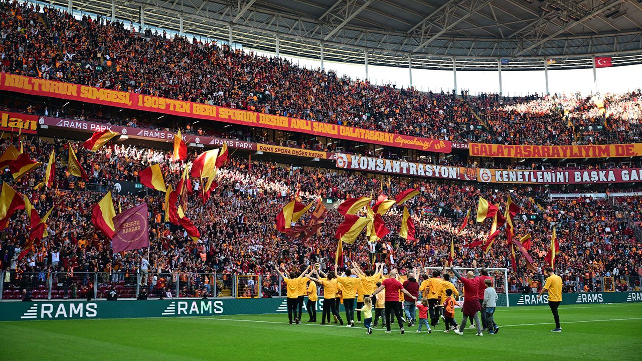 Galatasaray - Beşiktaş derbisinde görsel şov! Taraftarlar koreografi yapaca - 1. Resim