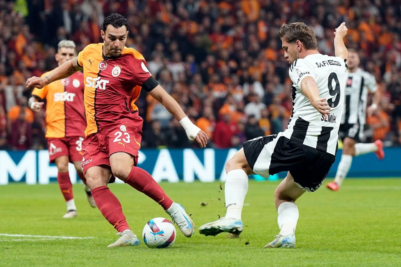 Galatasaray, sahasında Beşiktaş'ı 2-1 mağlup etti